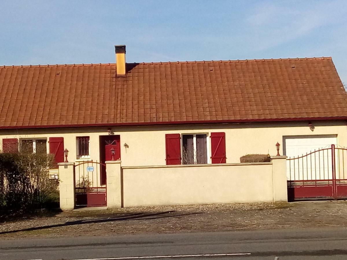 Les Vignes D'Ygrande Apartment Bagian luar foto