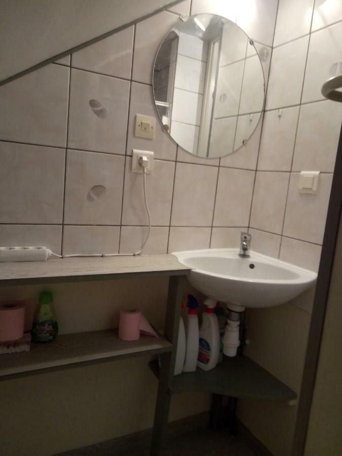 Les Vignes D'Ygrande Apartment Bagian luar foto